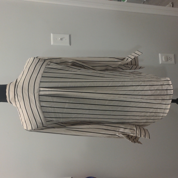 H&M - Picture 2 of 7